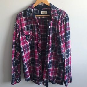 Weatherproof Vintage pink plaid button down shirt